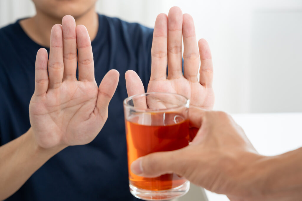 Protect yourself. It is healthy to say "No" to alcohol, especially if someone else mixed the drink.